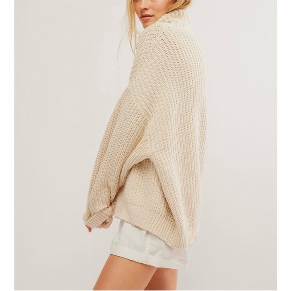 Free People Swim Too Deep Oversized Chunky Knit Sweater Tan M Cowl Mock Neck - Picture 2 of 14